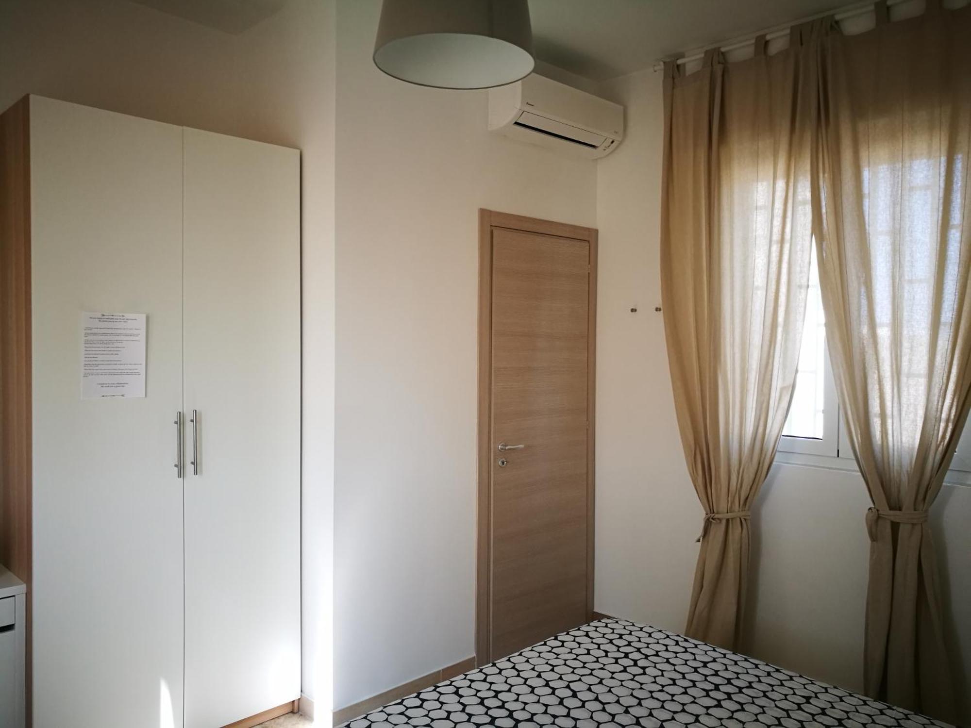 Apartament Simply House In Bari Zewnętrze zdjęcie