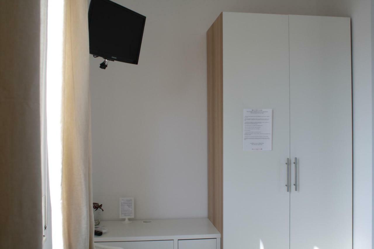 Apartament Simply House In Bari Zewnętrze zdjęcie