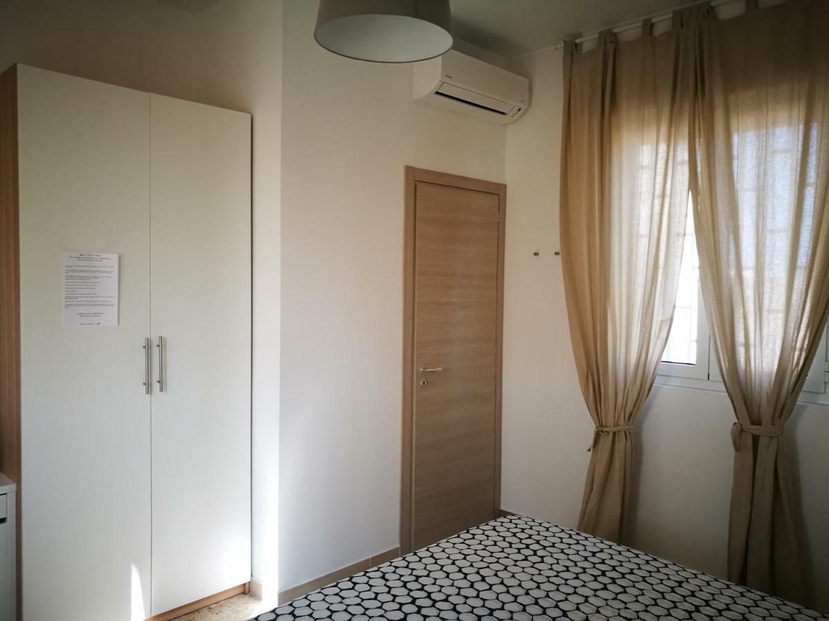 Apartament Simply House In Bari Zewnętrze zdjęcie