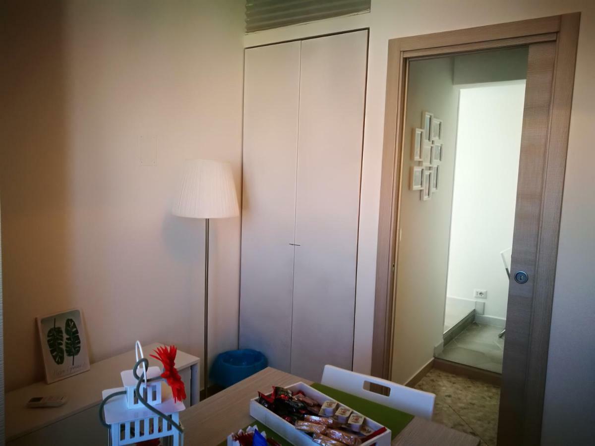 Apartament Simply House In Bari Zewnętrze zdjęcie